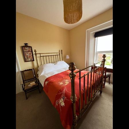 Unique Townhouse With Large Garden Down To The Sea Villa Killough Exterior photo