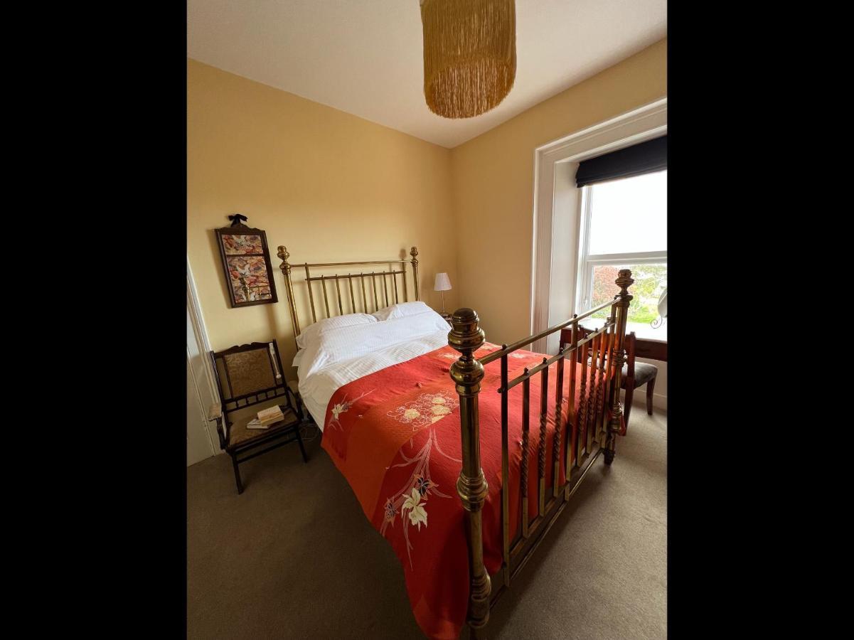 Unique Townhouse With Large Garden Down To The Sea Villa Killough Exterior photo